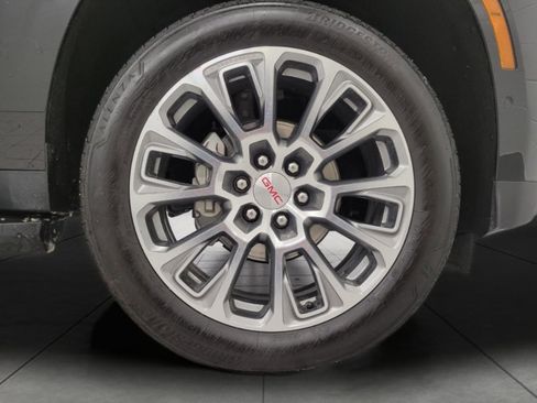 Used 2025 GMC Yukon XL Denali image 27