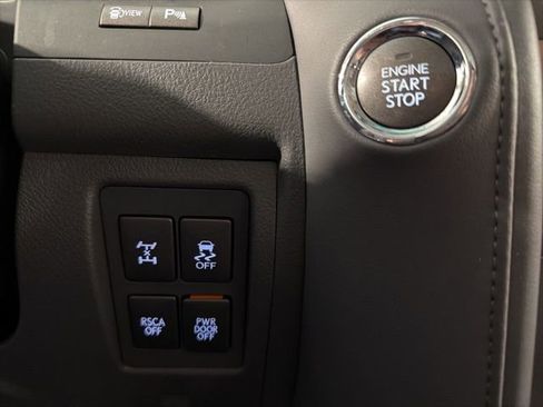 Used 2010 Lexus LX 570 4WD image 19