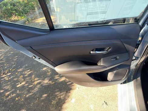 New 2025 Nissan Sentra SR image 27