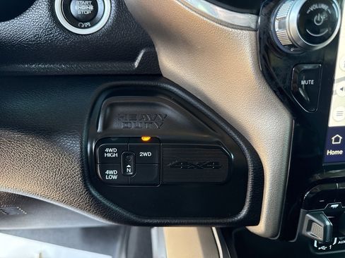 Used 2022 RAM 2500 Laramie image 32