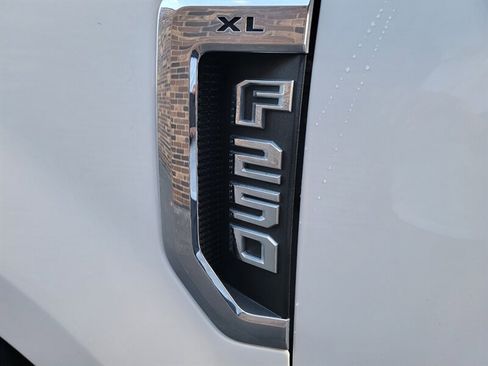 Used 2021 Ford F250 XL image 30