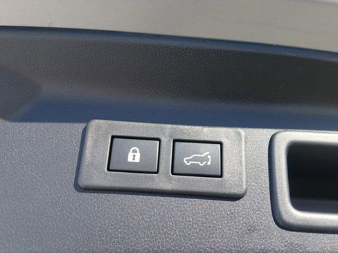 Used 2026 Subaru Forester Premium AWD/4WD image 26