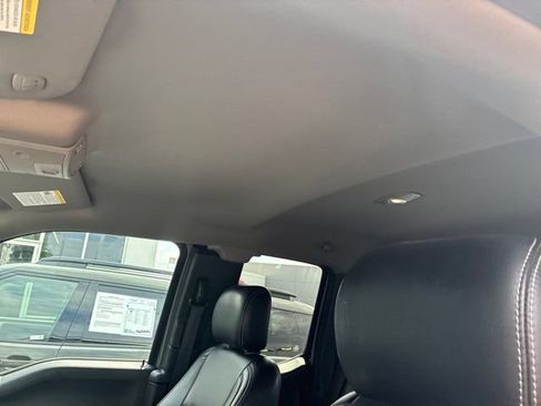 Used 2019 Ford F150 Lariat w/ Equipment Group 502A Luxury AWD/4WD image 16