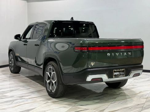 Used 2022 Rivian R1T Adventure image 8