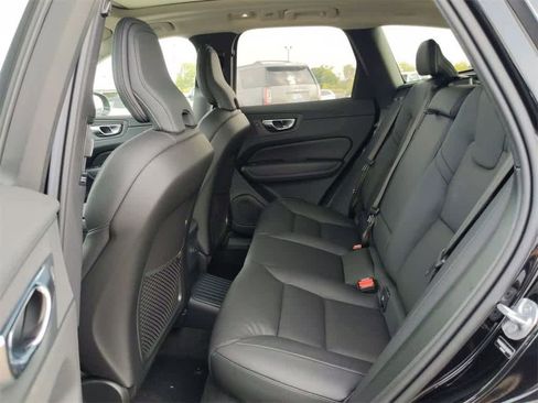 Used 2025 Volvo XC60 T8 Plus w/ Protection Package Premier image 17