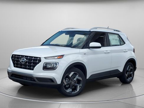 New 2025 Hyundai Venue SEL image 3