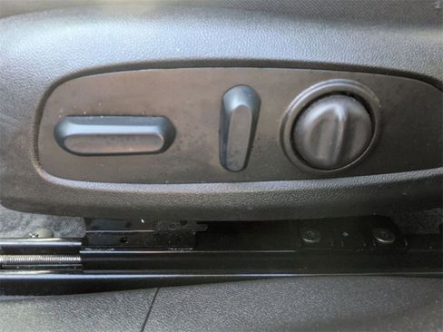 Used 2024 Chevrolet Malibu LT image 13