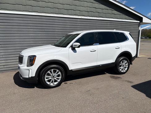 Used 2020 Kia Telluride LX FWD image 12