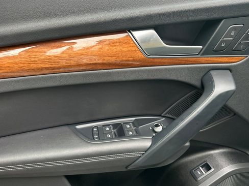 Used 2023 Audi Q5 2.0T Premium Plus image 9