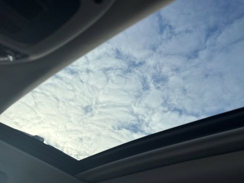 Used 2024 Subaru Outback Touring image 21