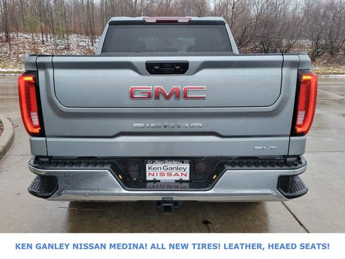 Used 2025 GMC Sierra 1500 SLT image 4