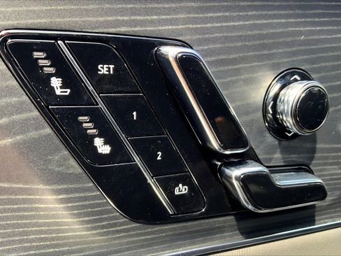 New 2026 Cadillac Lyriq Sport image 18