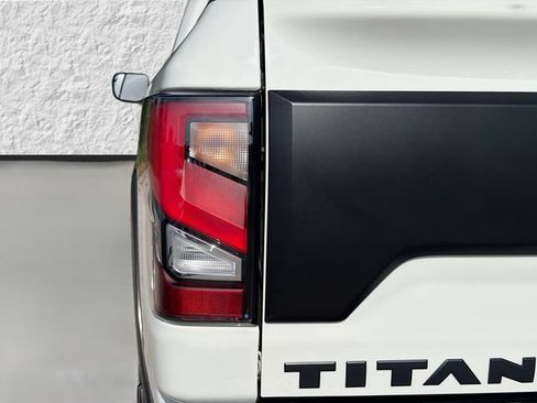 Used 2024 Nissan Titan PRO-4X w/ Pro-4x Utility Package AWD/4WD image 9