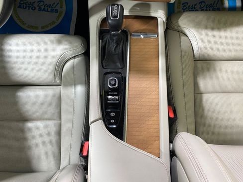 Used 2019 Volvo XC90 T6 Inscription w/ Advanced Package AWD/4WD image 14