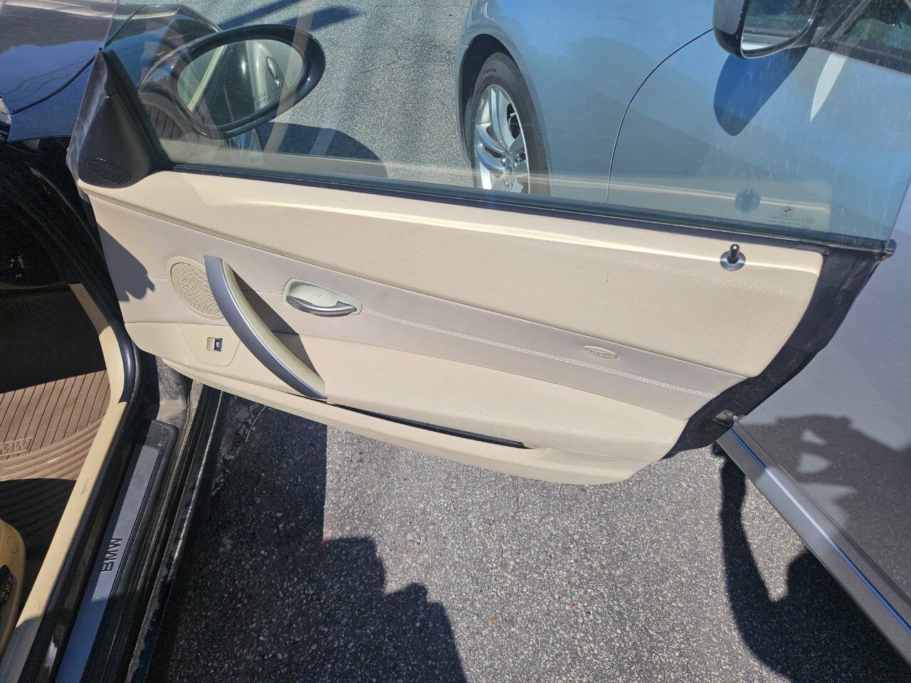 Used 2006 BMW Z4 3.0i RWD image 70