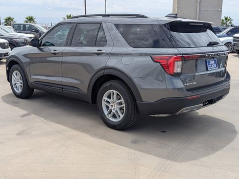 New 2026 Ford Explorer Active w/ Active Comfort Package RWD image 4