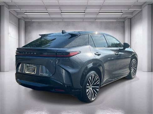 Used 2023 Lexus RZ 450e Premium w/ Technology Package AWD/4WD image 3
