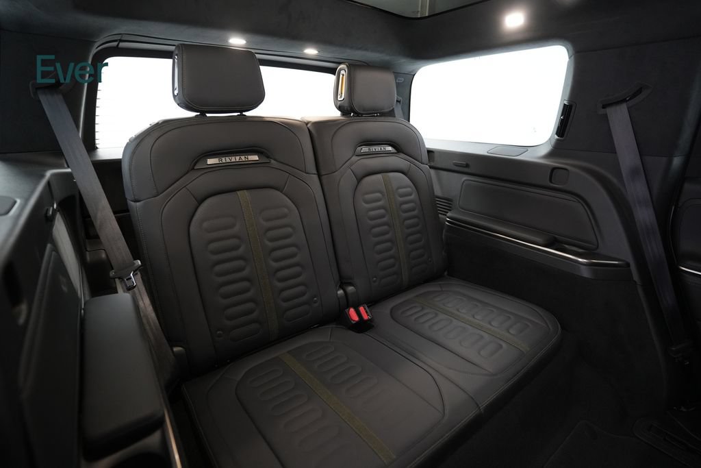 Used 2024 Rivian R1S Adventure Dual AWD/4WD image 26