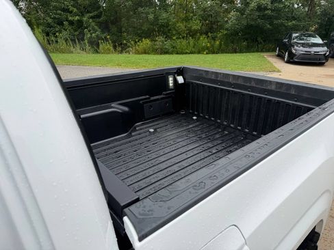 Certified 2023 Toyota Tacoma SR AWD/4WD image 28