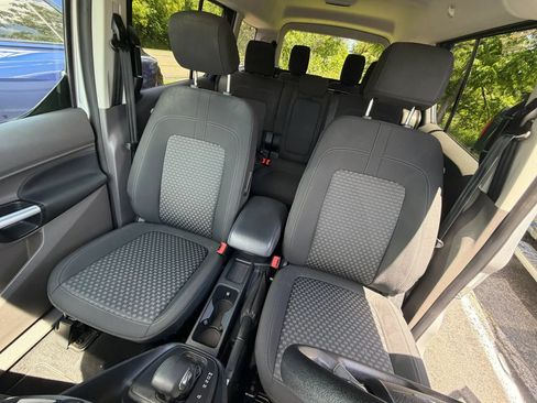 Used 2021 Ford Transit Connect XLT FWD image 14