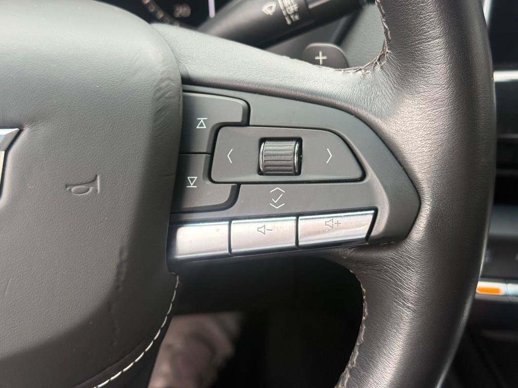 Used 2023 Cadillac CT4 Luxury w/ Sun And Sound Package RWD image 15