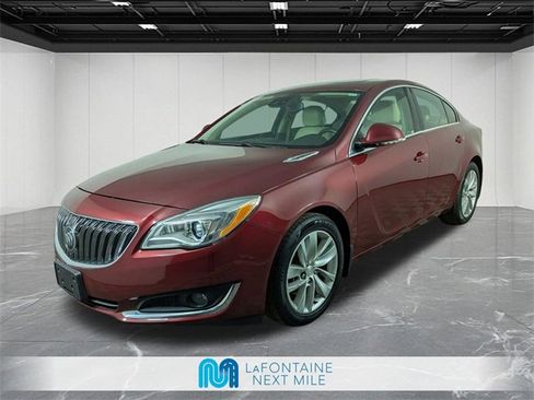 Used 2017 Buick Regal Premium w/ Driver Confidence Package #2 image 1