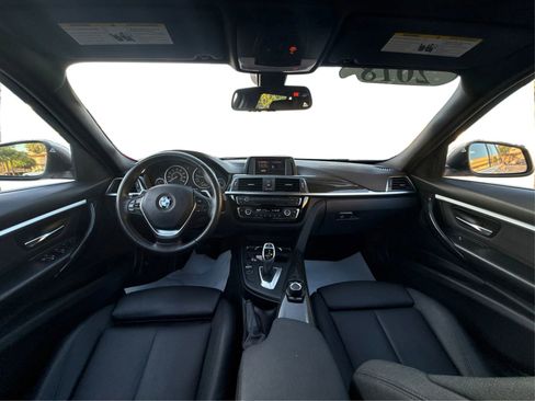 Used 2018 BMW 330i xDrive Wagon image 23