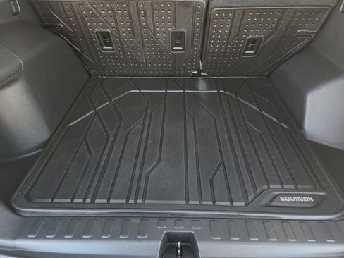 Used 2020 Chevrolet Equinox LS w/ LS Convenience Package image 36