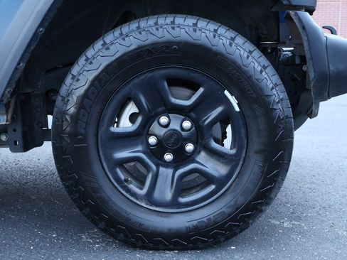 Used 2025 Jeep Wrangler Unlimited Sport AWD/4WD image 19