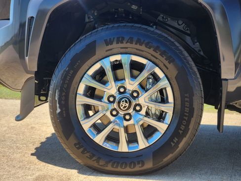 New 2026 Toyota Tacoma Limited AWD/4WD image 11