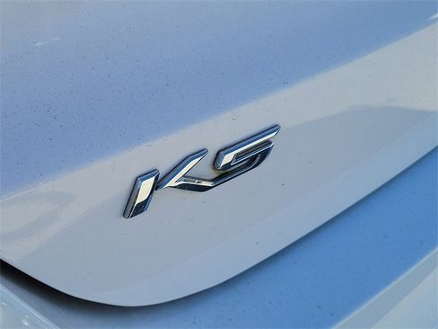 Used 2021 Kia K5 EX w/ EX Premium Package image 7