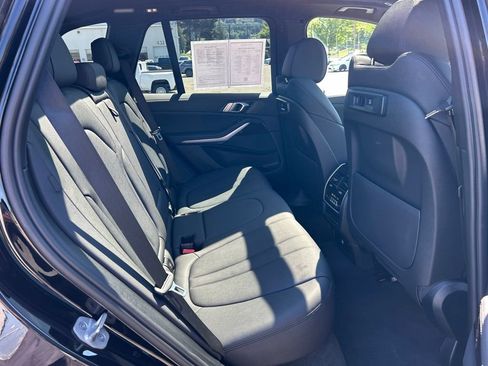 Used 2021 BMW X5 xDrive40i w/ Convenience Package AWD/4WD image 14