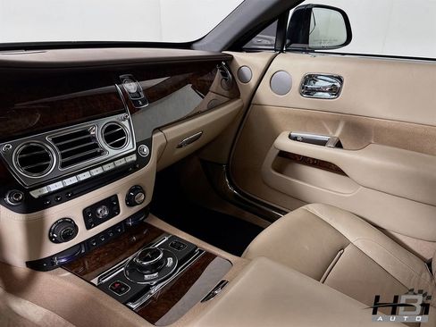Used 2015 Rolls-Royce Wraith RWD image 16