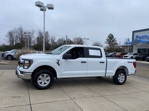 Used 2023 Ford F150 XLT w/ Equipment Group 301A Mid image 5