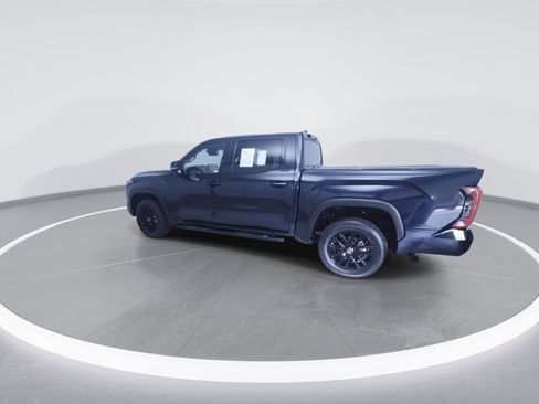 Used 2025 Toyota Tundra Limited AWD/4WD image 7