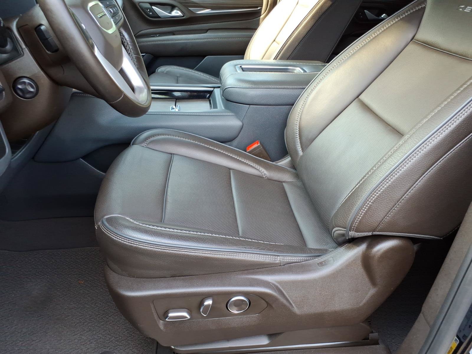 Certified 2024 GMC Yukon Denali AWD/4WD image 14