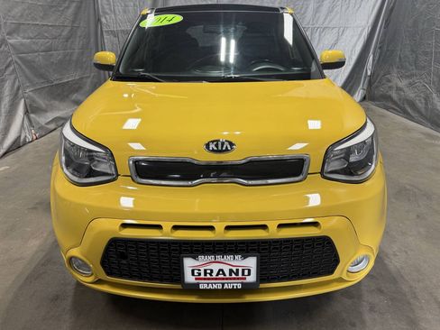 Used 2014 Kia Soul ! w/ Sun & Sound Package FWD image 2