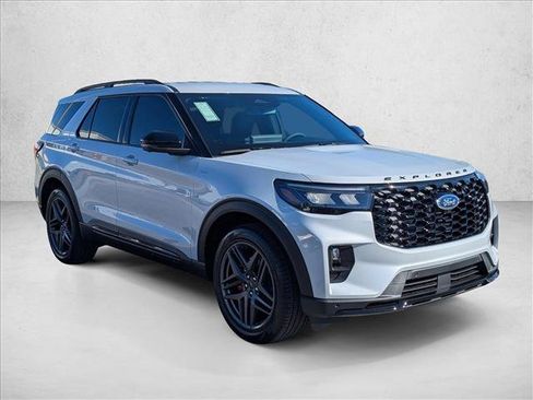 New 2026 Ford Explorer ST-Line w/ ST-Line Street Pack image 6