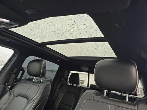 Used 2020 RAM 1500 Limited image 8