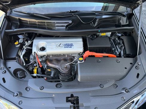 Used 2010 Lexus HS 250h w/ Preferred Accessory Package FWD image 21