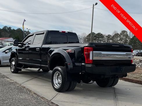 Used 2017 Ford F350 Platinum w/ Platinum Ultimate Package image 5