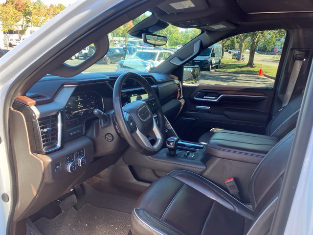 Used 2024 GMC Sierra 1500 Denali w/ Denali Reserve Package AWD/4WD image 10