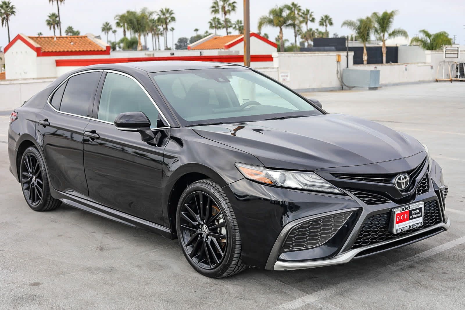 Used 2021 Toyota Camry XSE w/ Carpet Mat Package (TMS) FWD image 4