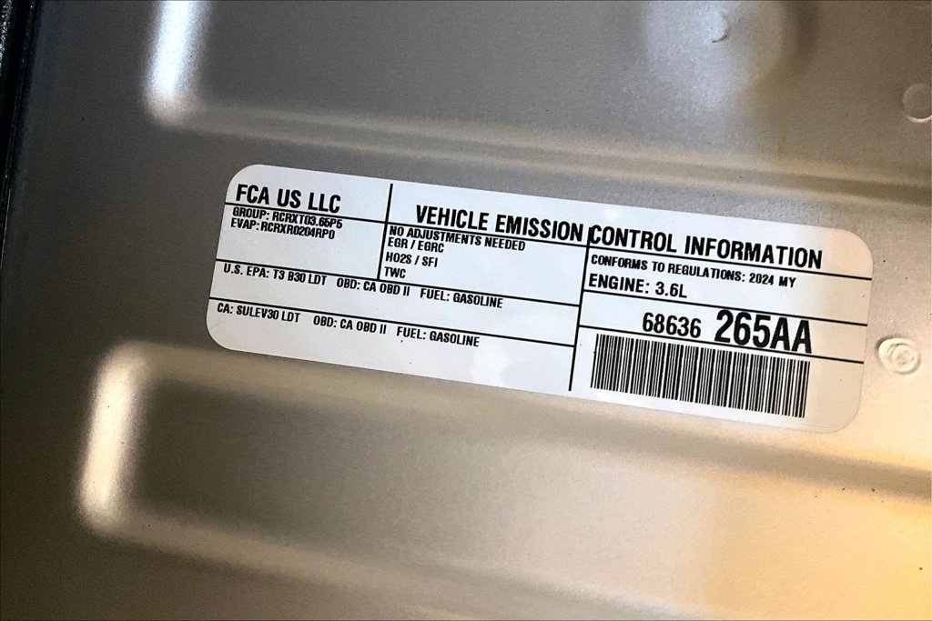 Used 2024 Jeep Grand Cherokee L Laredo AWD/4WD image 35