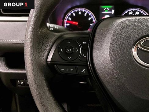 Used 2019 Toyota RAV4 LE image 23