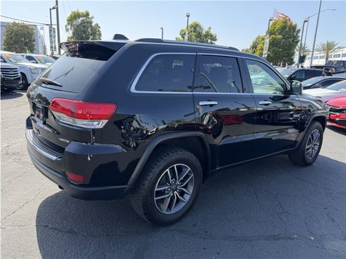 Used 2019 Jeep Grand Cherokee Limited image 13