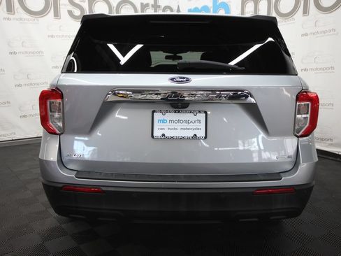 Used 2020 Ford Explorer XLT w/ Comfort Package AWD/4WD image 5