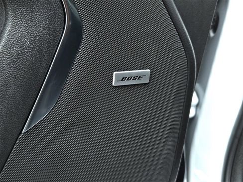 Used 2024 Chevrolet Suburban RST w/ Luxury Package image 12