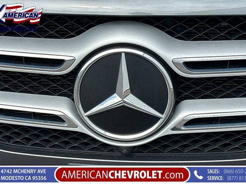 Used 2022 Mercedes-Benz GLE 350 4MATIC w/ Premium Package image 40