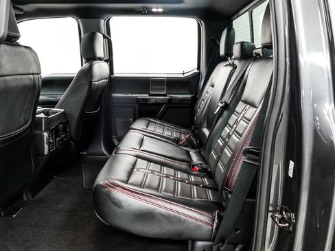 Used 2018 Ford F150 Lariat w/ Equipment Group 502A Luxury AWD/4WD image 18